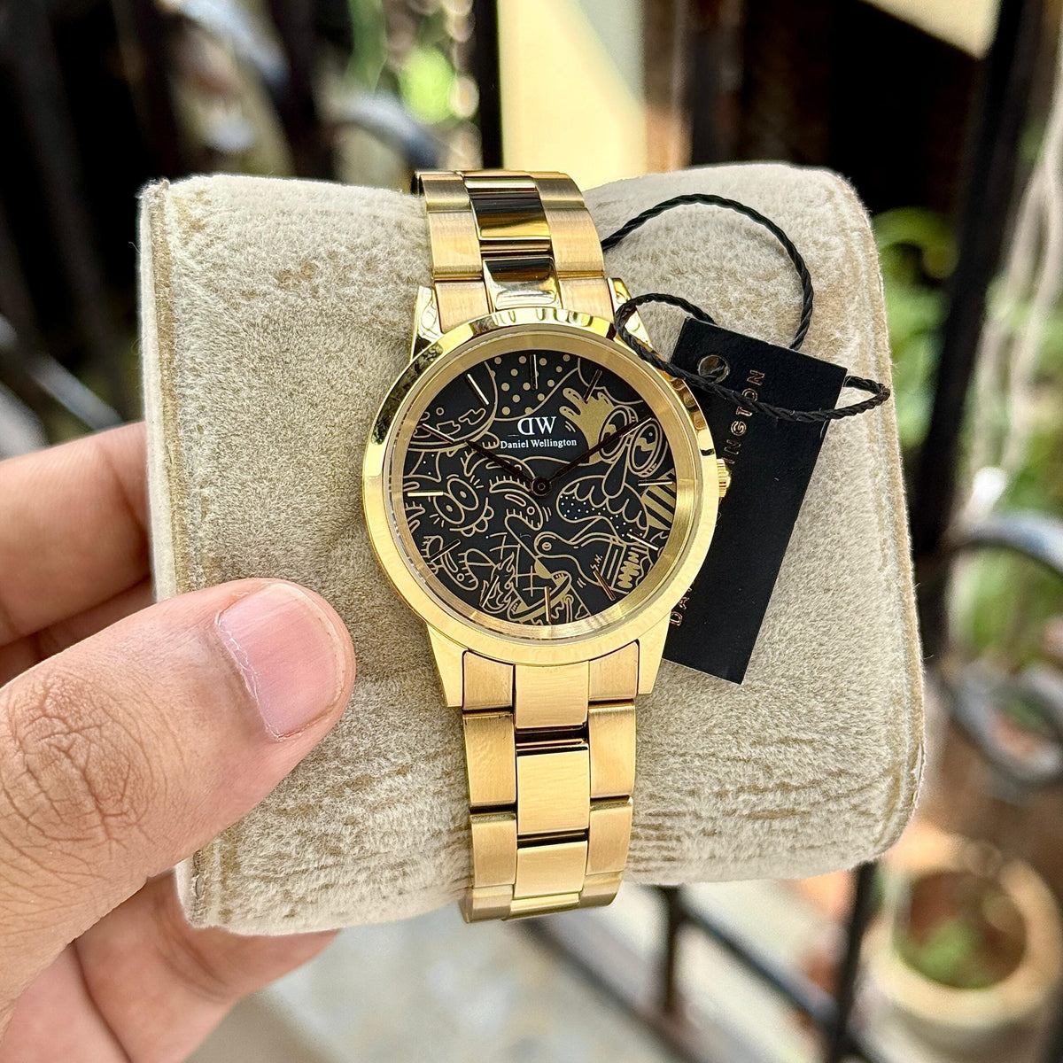 DW00100733 Unisex Watch