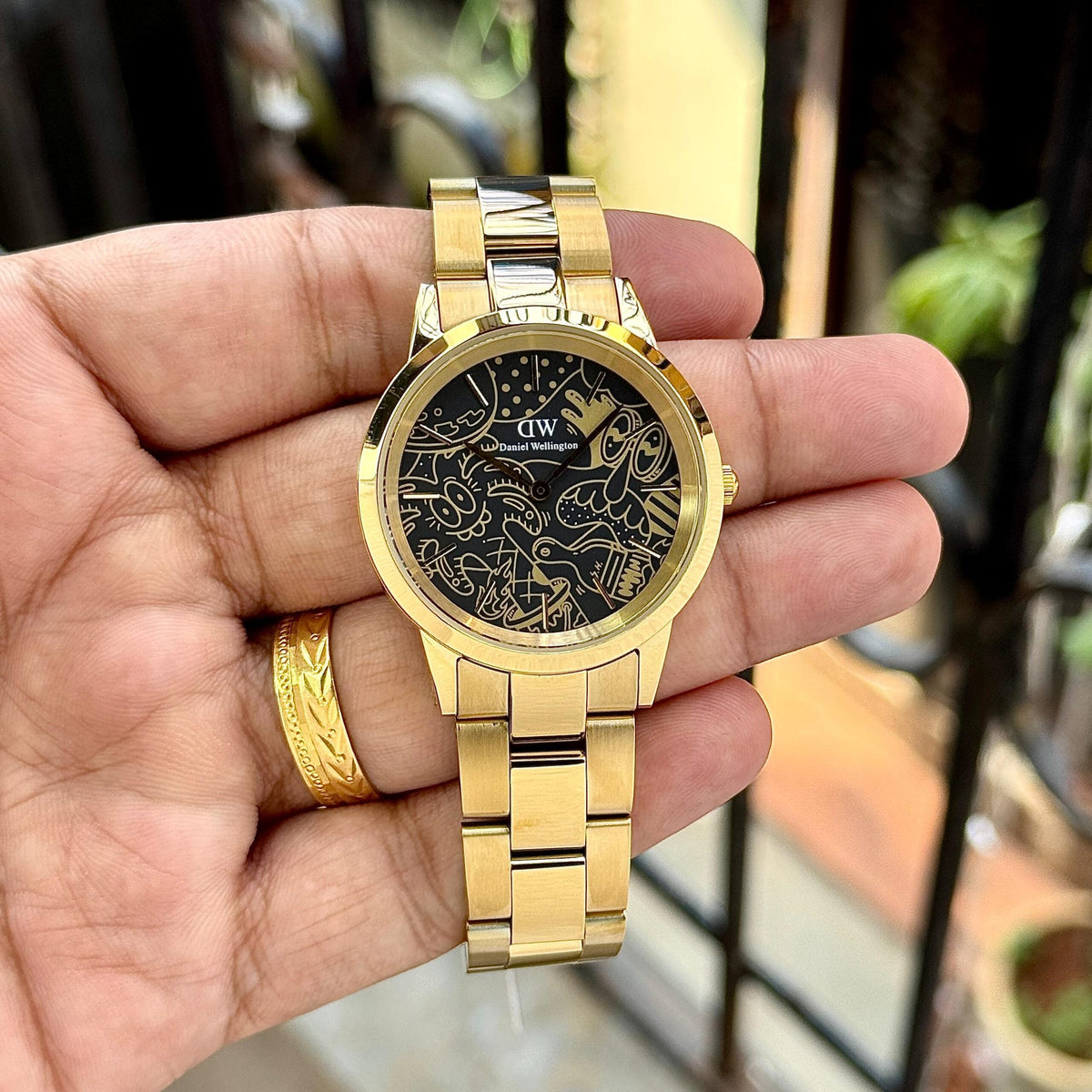 DW00100733 Unisex Watch